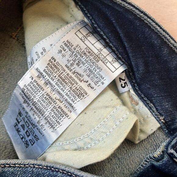 *Guess* NWT Sz 25 1981 Stretch Ankle Zip Crop Ankle Jeans - Picture 14 of 14